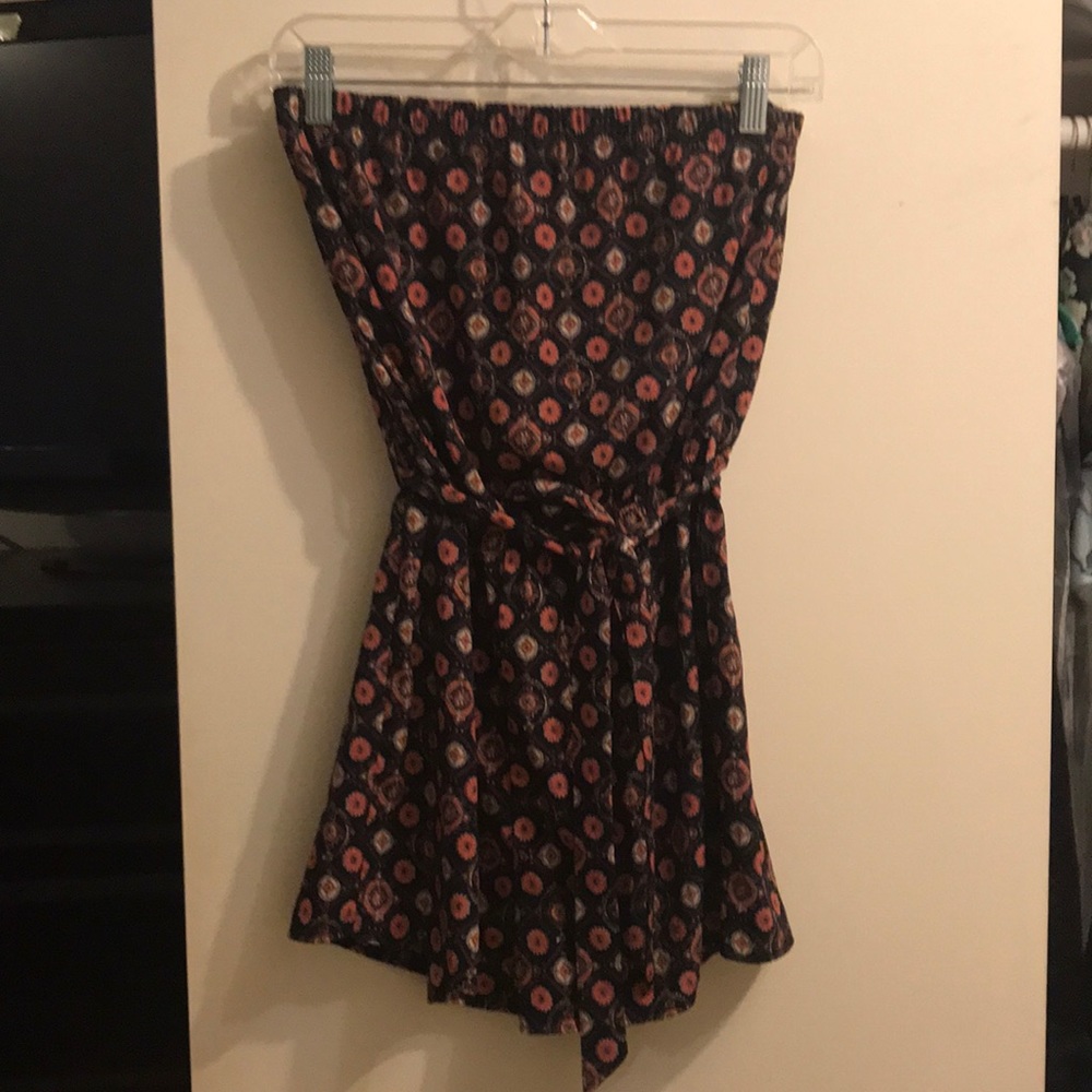 Romeo + Juliet Couture Small Romper